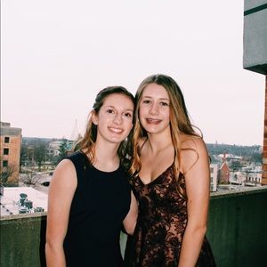 Meet your Posher, Claire